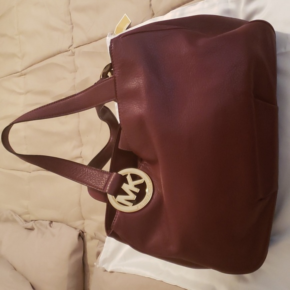 Michael Kors "Fulton" Large Leather Tote Handbag Color Maroon - Picture 2 of 16